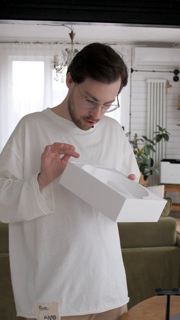 Как отличить оригинал AirPods? Часть 3