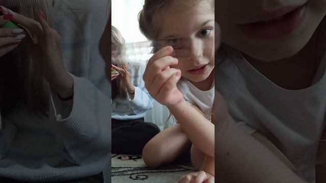 показываю с двоюродной сестрой не всё но для школы иду в первый класс