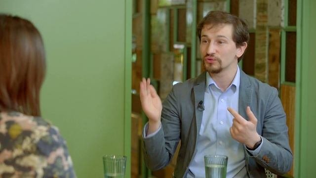 Перший зуб запізнюється: чи варто хвилюватися та що робити