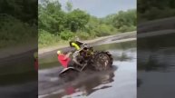 Самый проходимый квадроцикл.