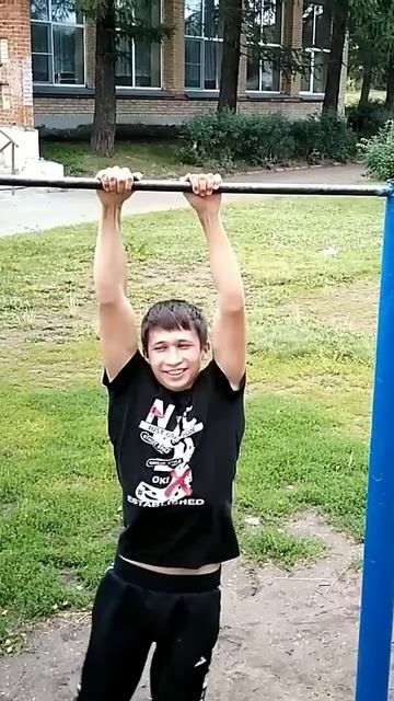 3 one arm pull ups (2 right arm, 1 left arm)