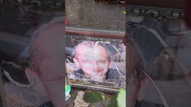 УМЕР ИЛИ УБИЛИ ? СМЕРТЬ В СТЕНАХ КЛИНИКИ | НА МОГИЛЕ АКТЁРА ДМИТРИЯ МАРЬЯНОВА ХИМКИНСКОЕ КЛАДБИЩЕ