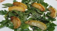 Теплый салат с куриной печенью