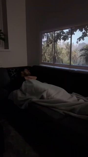 🥰 Во Вьетнаме придумали проектор, который «открывает