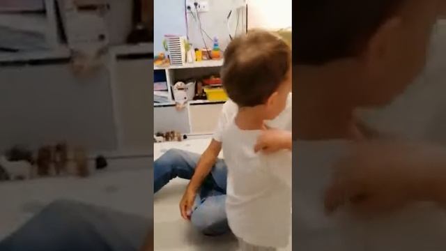 Надуваем шарик.