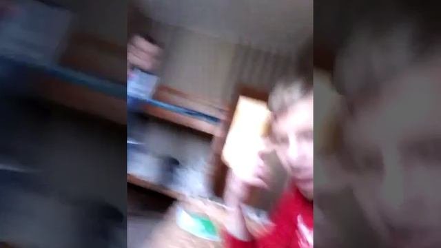 Как танцует баклажан