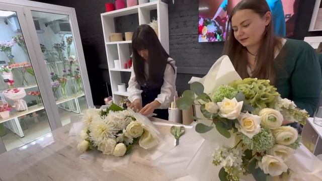Батл флористов по упаковке букетов🔥Быстросборная пленка или классическая?!