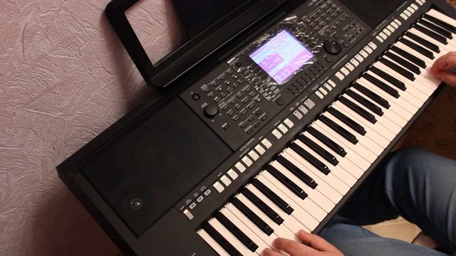 _“Крылатые качели_“ на Yamaha PSR S750.