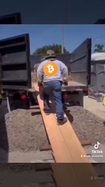 Впервые за 8 лет 🪙BTC показал 14 зеленых свечей подряд н?