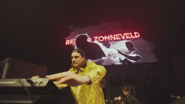REINIER ZONNEVELD LIVE AT GELREDOME 20 YEARS FYM
