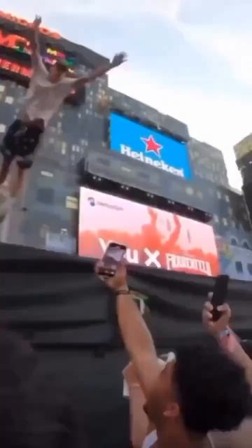 Не рассчитал свою популярность