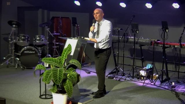 Iglesia Evangélica Pentecostal. Buscando agradar a Dios con corazón sincero. 18-04-2025