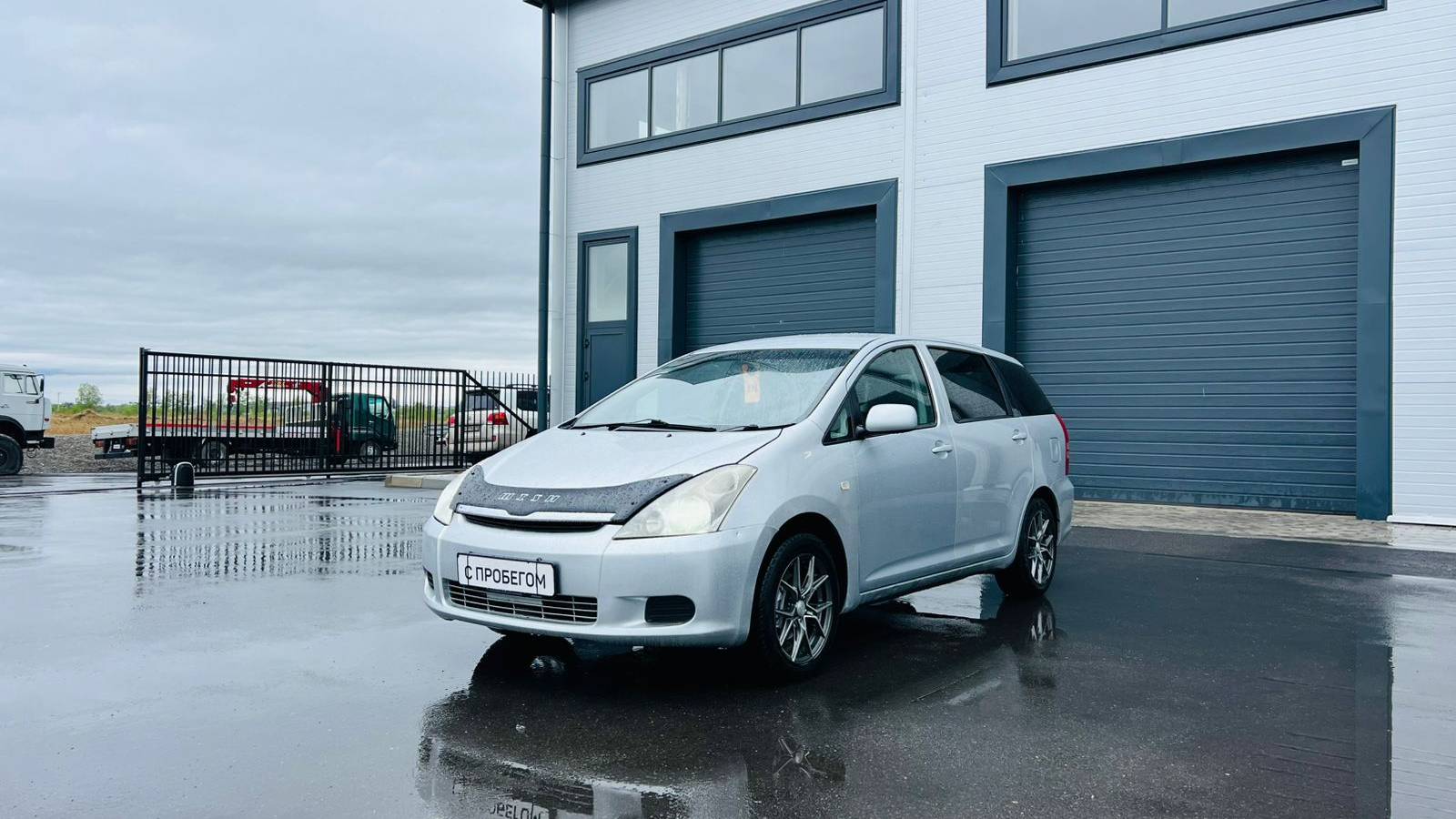Toyota Wish, 2004 год