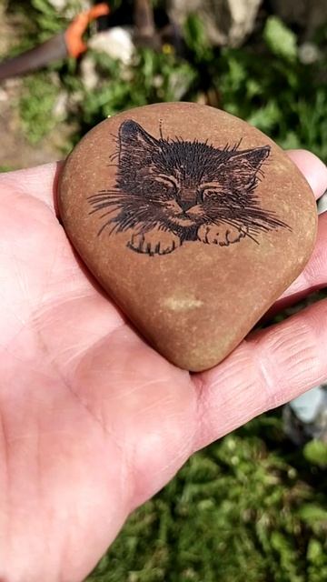 Гравировка на камне. Кот. 290 р