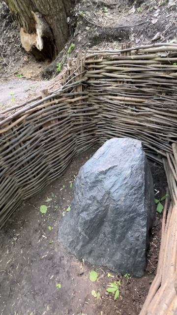 Магические камни - проводники #земнойирий #коломенское #чёрныйкамень #метеорит #культовыйкамень