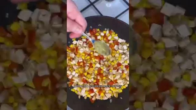 Хрустящие тортильи с курицей и кукурузой
