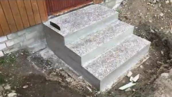 Крыльцо своими руками: пошаговая инструкция от А до Я!