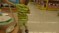 Рома и Диана ★ Shopping ПОКУПАЕМ ОБУВЬ в Антошке Дрим Таун Shopping Dream Town