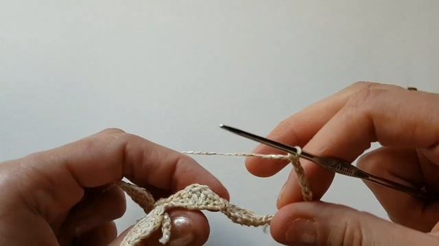 Как связать ленточный узор ,,Листики,, 🌿🌱☘ рассмотрим один из способов.❤