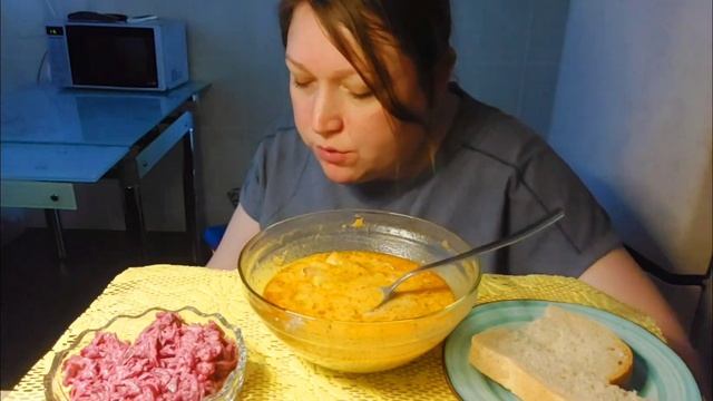 МУКБАНГ Очень вкусный супчик,салатик из свеклы. Поговорим о ДРУЖБЕ @YULIYASKLADCHIKOVA  #мукбанг