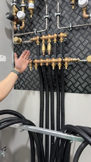 Работа сантехников под санкциями