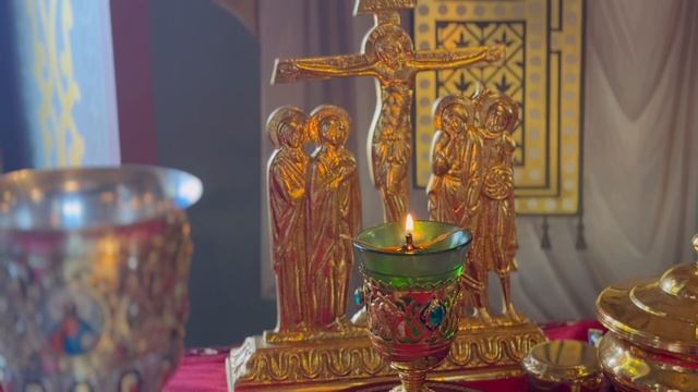 МИТРОПОЛИТ ИГНАТИЙ СОВЕРШИЛ БОЖЕСТВЕННУЮ ЛИТУРГИЮ В СВЯТО-ТРОИЦКОМ КАФЕДРАЛЬНОМ СОБОРЕ Г. САРАТОВА