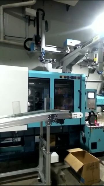 Производство прозрачных емкостей на ТПА Threeplast