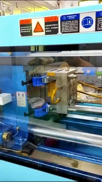 Литье оптических линз на ТПА Threeplast