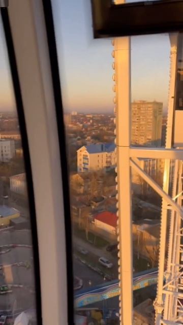 Крым, Евпатория, Парк аттракционов АВАНГАРД.