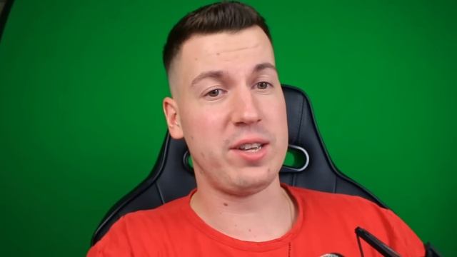 ВЛАДУС МАЙНКРАФТ 😱 СТРАШНАЯ БИТВА： Роксана Лаки Блок vs ЧИКА аниматроник FNAF 9 ЛакиБлок в Майнкраф