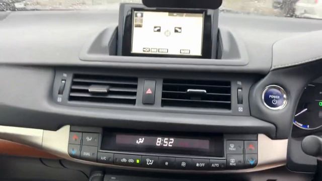 Lexus CT200h, 2014 год