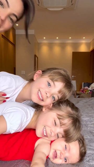 Идея для семейного селфи ✅