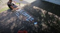 Приготовили краски, рисуем визитку на полу и вскрываем лаком