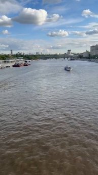 Москва река, май.