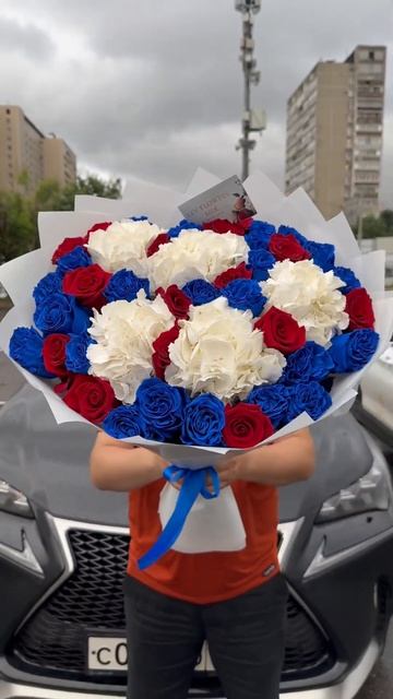 Шикарный букет из Роза и гортензия #love #розы #роза #цвет