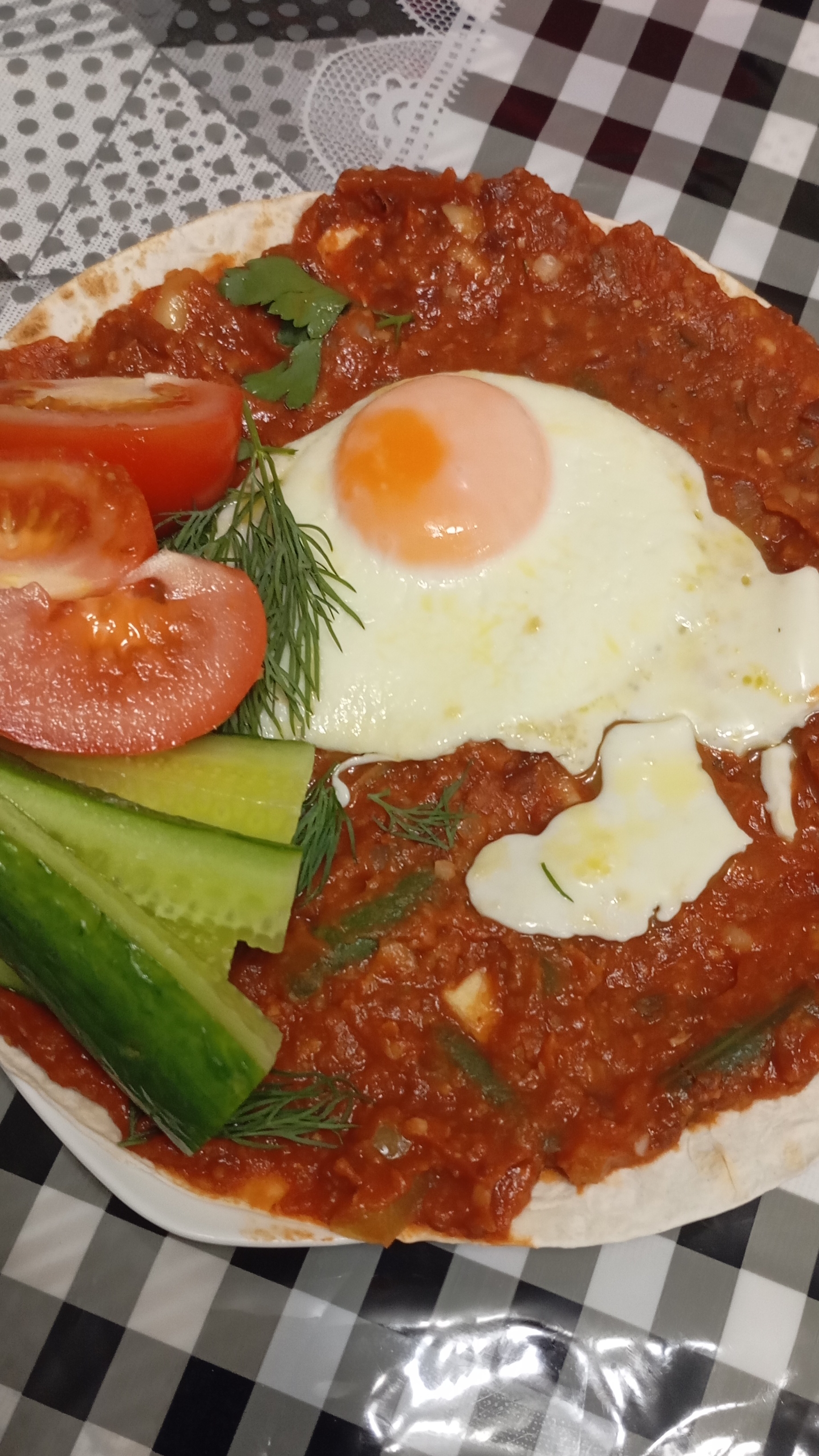 Яичница по-мексикански