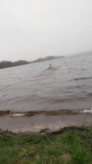 Плавание-закаливание, в процесе полумарафона, в снег, более подробно в длиных видео 11.05.25