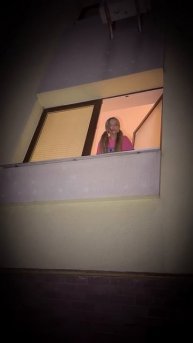 Света и девочка на качелях! Часть 1 #shorts