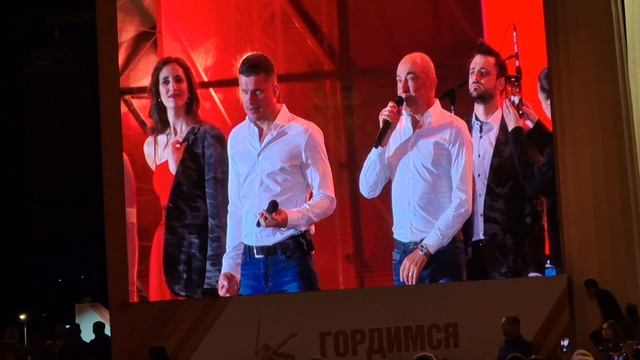 "День Победы" - Хор Турецкого в Волгограде