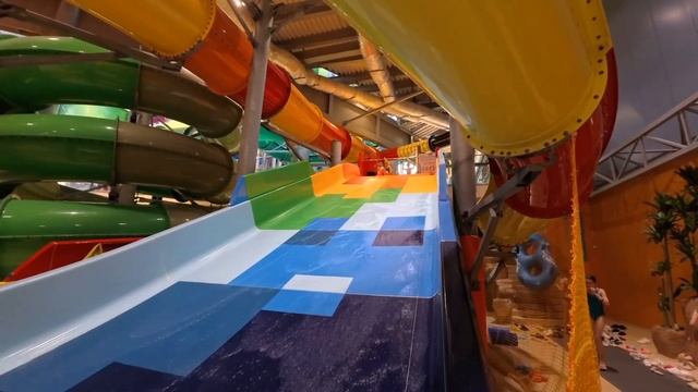 Поездка в Горячий источник, Лето-лето аквапарк, сняли ?