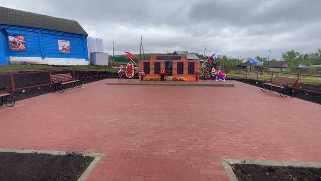 Памятник в селе Мордовский Ишим Пензенской области