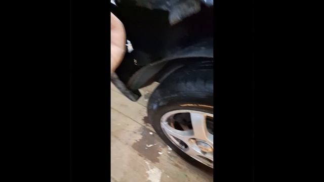 Простое снятие подкрылка Лада гранта