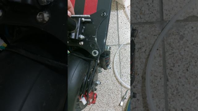 Изменения в крепеже подседельного стояка.