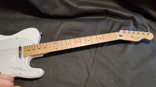 Обзор сборки и состояния доработанной китайской реплики Fender Telecaster, цвет белый.