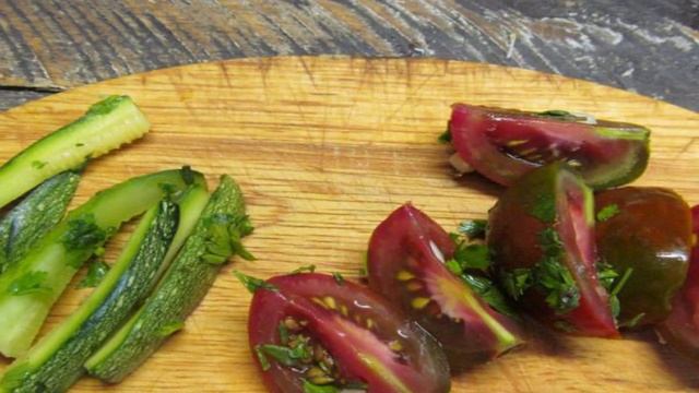 Мини шаурма с индейкой и сметанным соусом