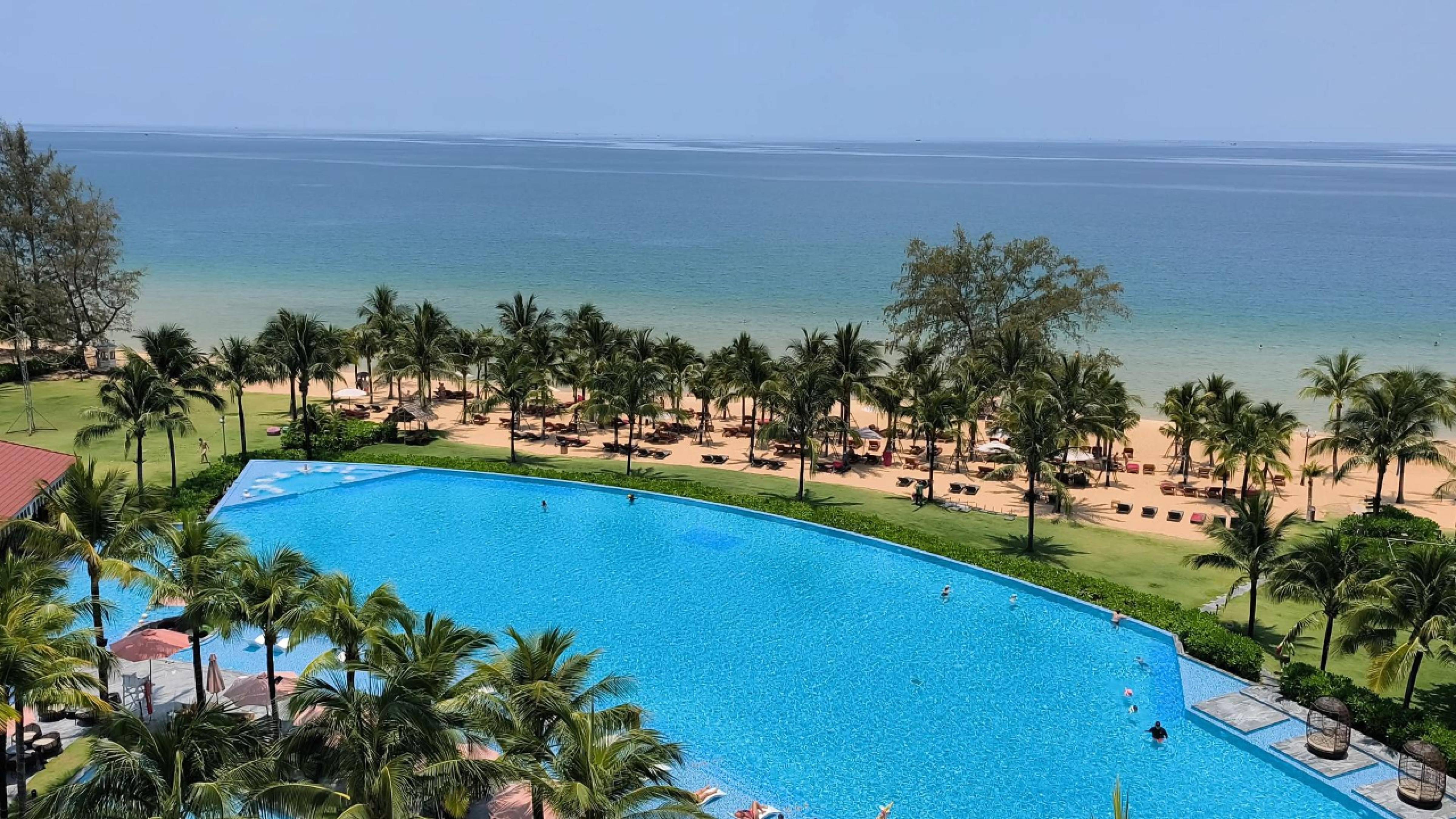 Обзор отеля Movenpick Resort Waverly Phu Quoc 5*