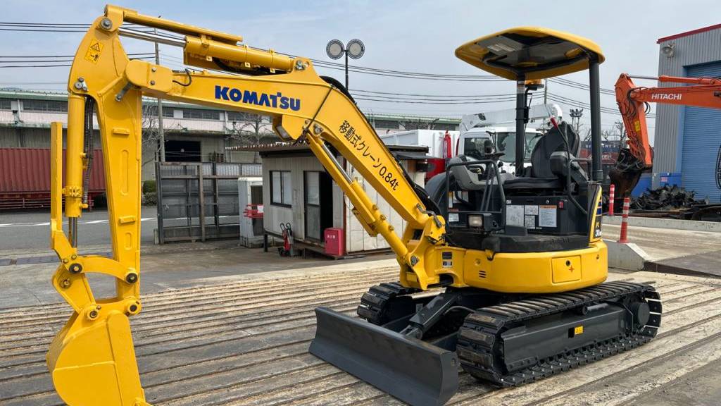 Японский экскаватор KOMATSU PC30MR-5 под заказ. 2018 год, 1017 моточасов. Тел. 8-914-792-77-71