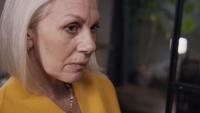 6848728-uhd_4096_2160_25fps