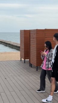 Атмосфера на набережной в Мариуполе
А вы планируете поехать этим летом на море?