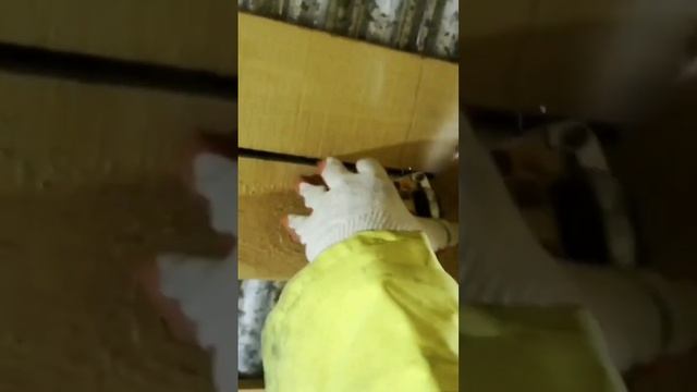 Монтаж стальной трубы в бане. 🎩